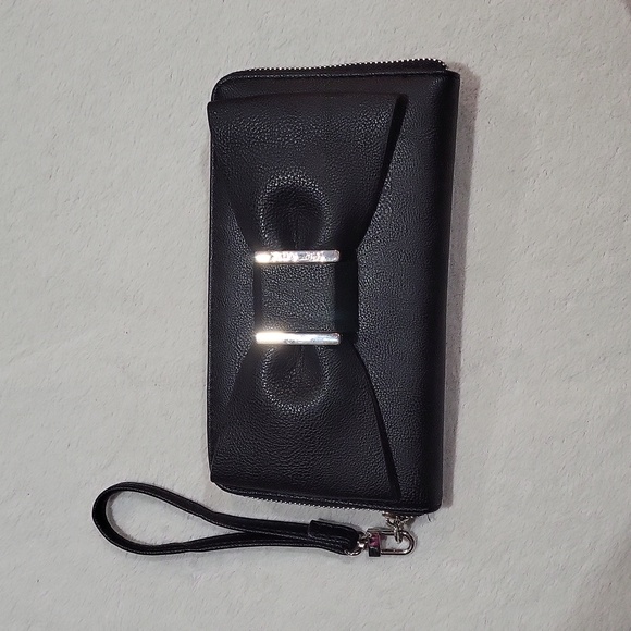 Betsey Johnson Handbags - Betsey Johnson Wallet Wristlet